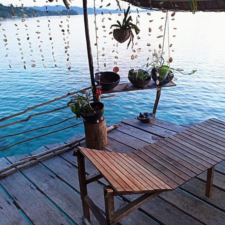Yenbainus Homestay Yennanas Besir Buitenkant foto